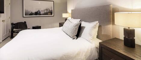 7 bedrooms, iron/ironing board, travel cot, WiFi