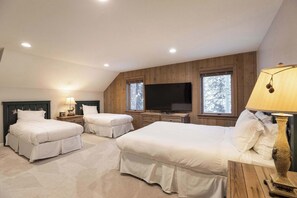 7 bedrooms, iron/ironing board, travel crib, WiFi