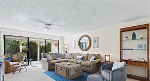 Living room - Sandpebble 2B (Sanibel)