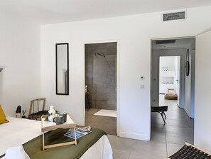 2 soverom, strykejern/-brett og wi-fi (inkludert)