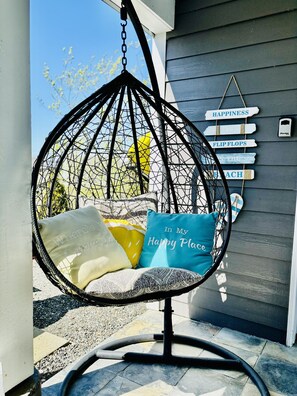 Property grounds - COZY Seaside Studio - just mins from beach - FREE EV Charging. (Blaine)