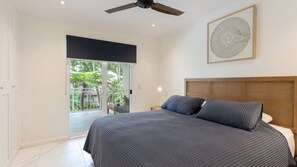2 bedrooms, iron/ironing board, free WiFi, bed sheets - Yaringa 5 | Port Douglas (PORT DOUGLAS)