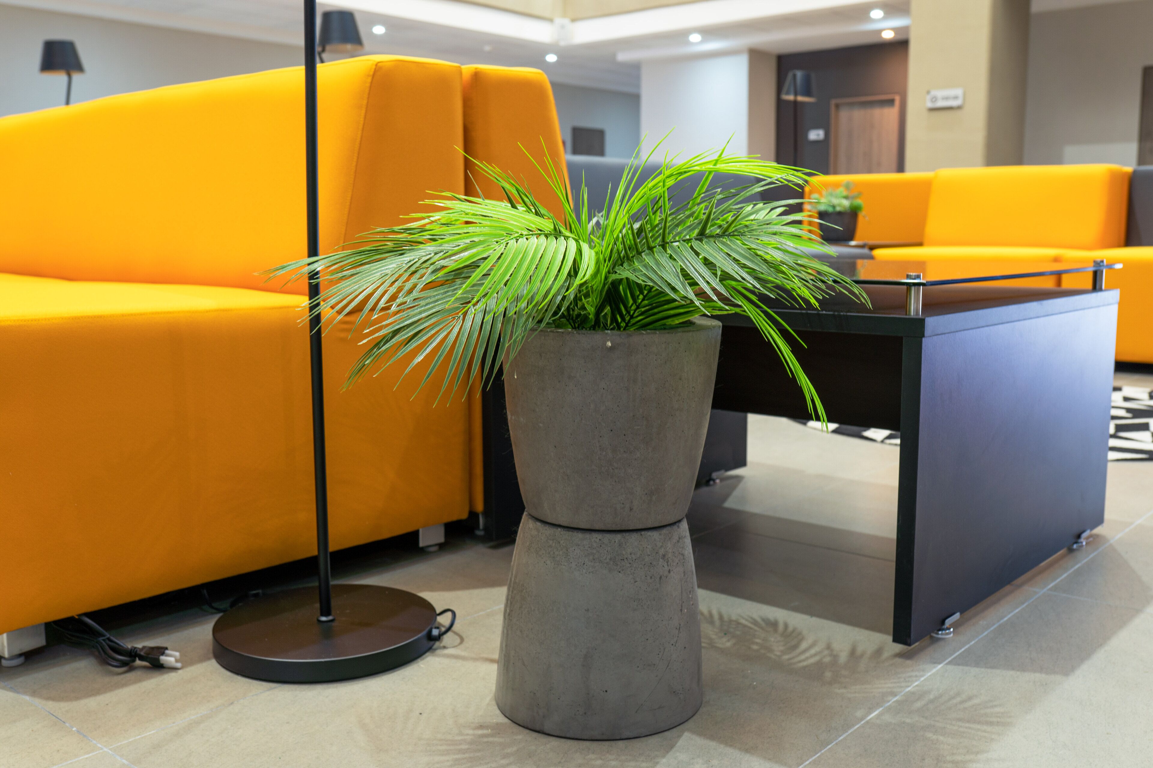 43-inch smart tv with cable channels, tv, netflix