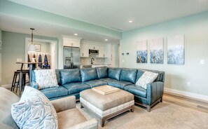 Smart TV, fireplace, stereo