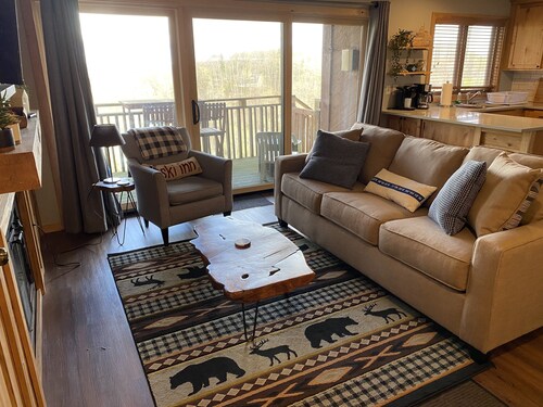 Cozy Clean Shanty Creek Schuss Mountain Condo Northern Michigan Short’s Bellaire