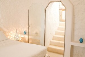 3 chambres, fer et planche à repasser, Wi-Fi, draps fournis
