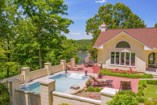 Yellowhammer Hill: 5  BR, 3.5  BA House in Cullman, Sleeps 17