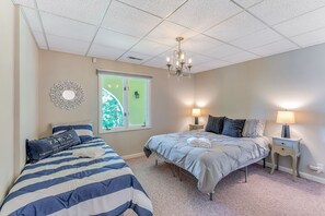 5 bedrooms, WiFi, bed sheets