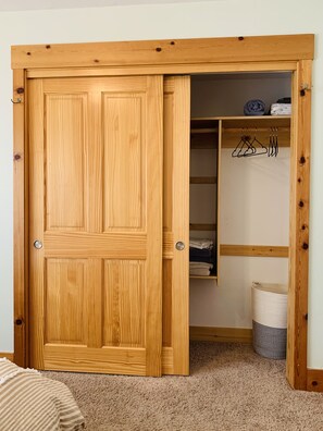 Interior - Alpine Escape - Apartment Suite in North Tahoe (Truckee)