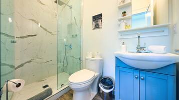 Shower, towels