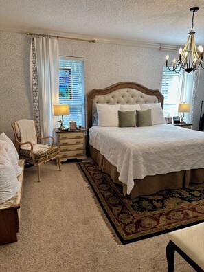 4 Schlafzimmer, Schreibtisch, Bügeleisen/Bügelbrett, Reisekinderbett