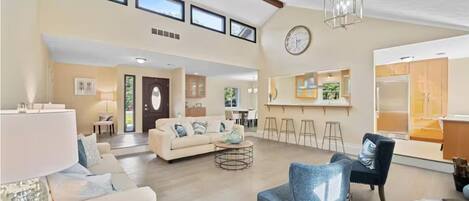 Smart TV, fireplace, stereo, offices