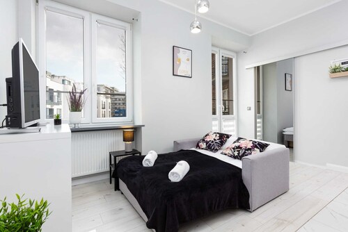 Functional Studio in Praga | Balcony, Close to Metro