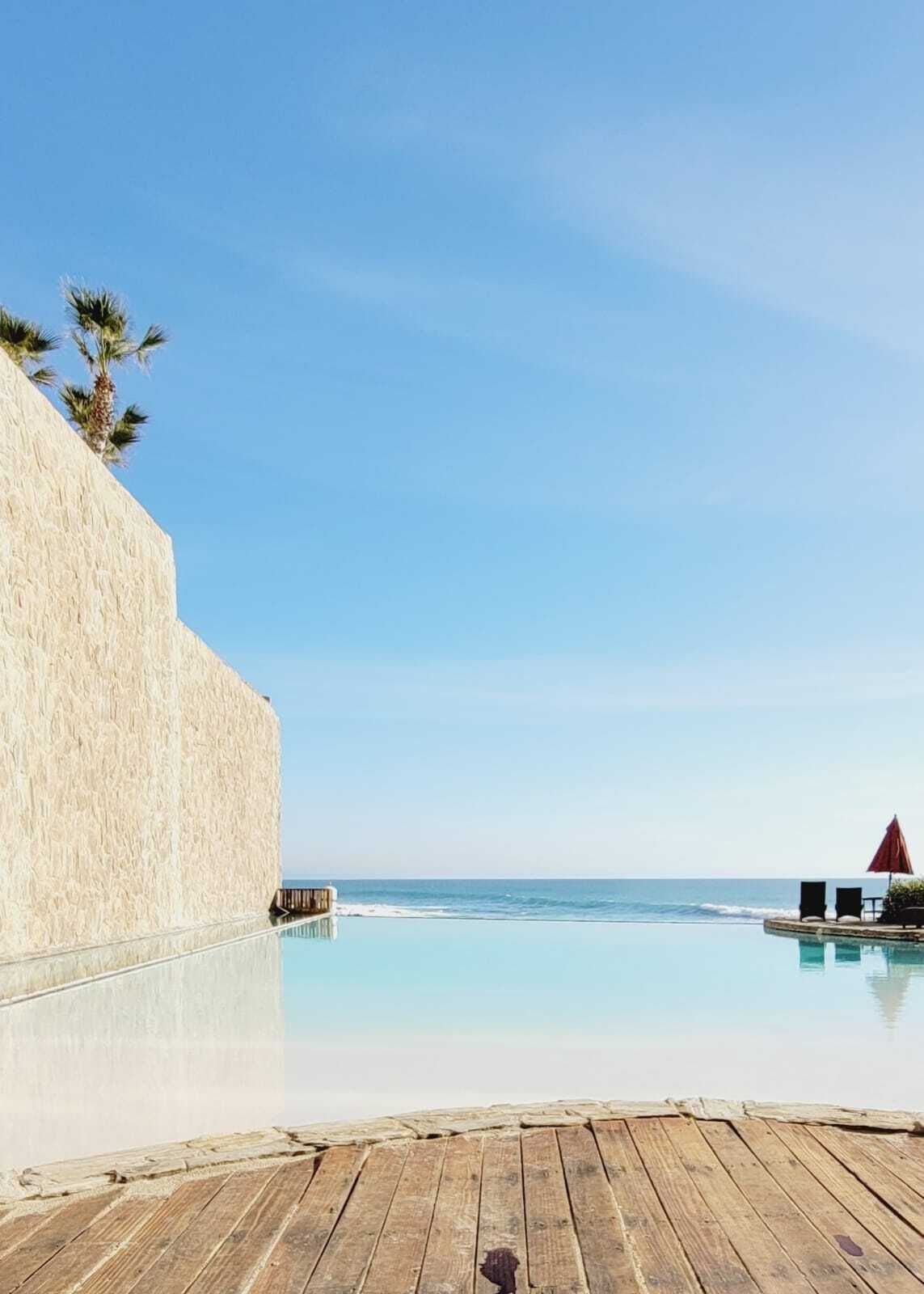 室外游泳池，恒温泳池