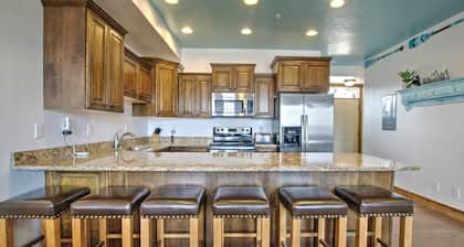 The Seasons - Cisco (Unit E). Large 2 bdrm, 2.5 bath condo in the heart of Garden City!