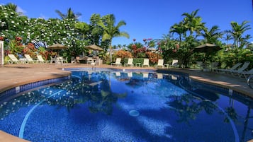 حمّام سباحة خارجي