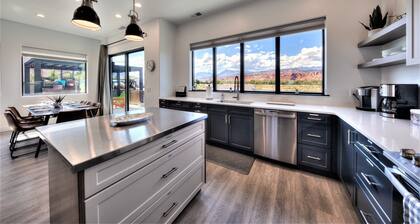 Luxury 4 bedroom twin home, beautiful views. Private hot tub. Covered patio.