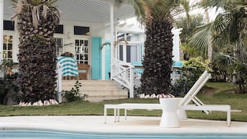 室外泳池、暖水池