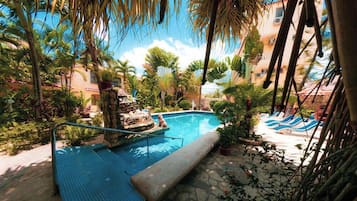 Piscine extérieure