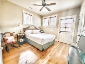 3 quartos, escrivaninha, Wi-Fi de cortesia, roupa de cama