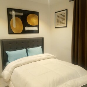 1 camera, ferro/asse da stiro, Wi-Fi