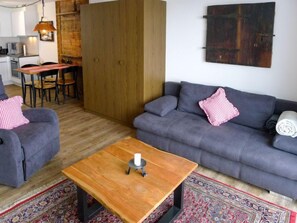 TV - Petrani by Interhome (Emmetten)