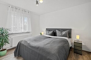 1 makuuhuone, silitysrauta/-lauta, ilmainen Wi-Fi, vuodevaatteet