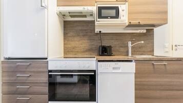 Réfrigérateur, micro-ondes, lave-vaisselle