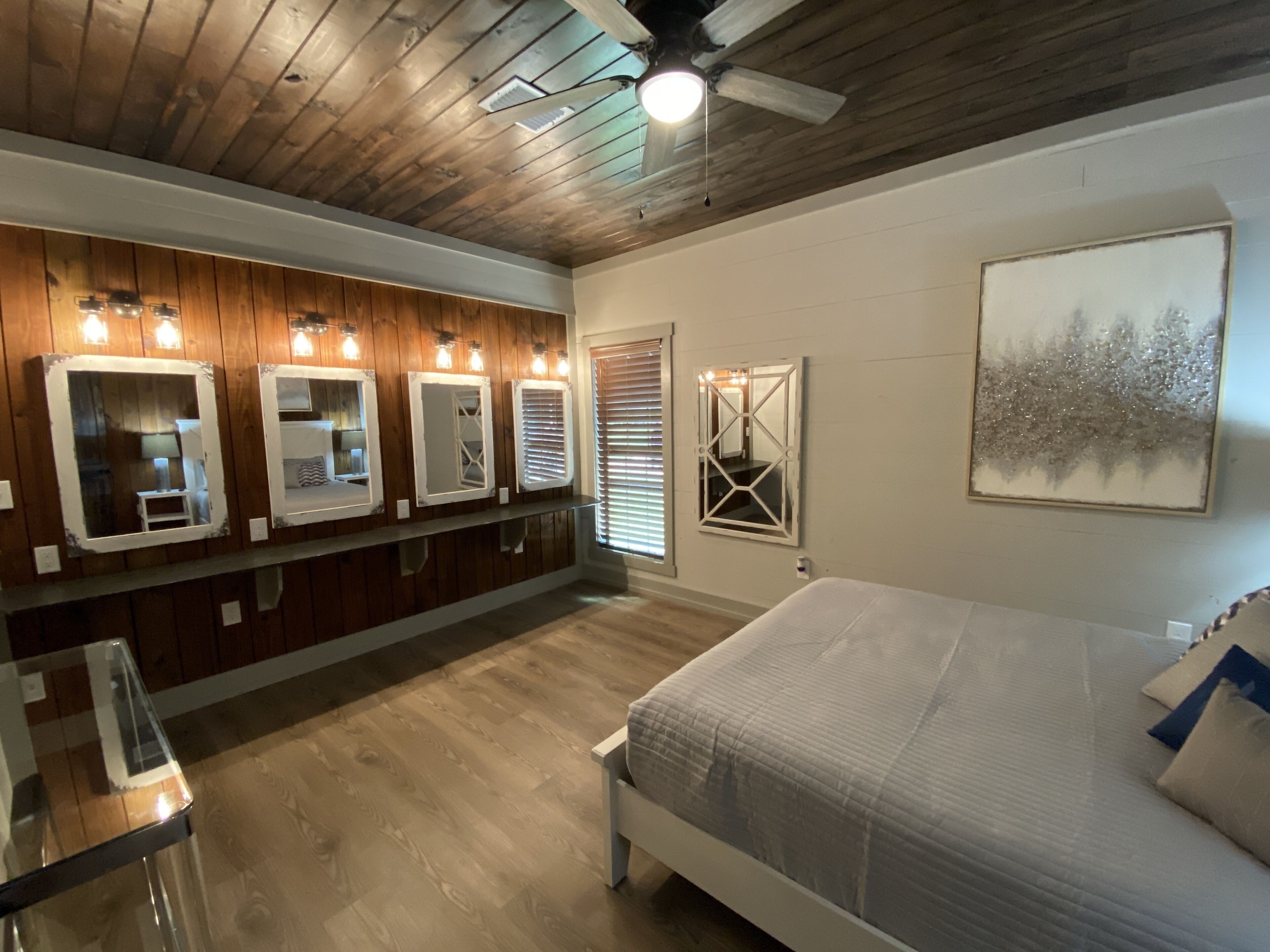 4 多间卧室、WiFi、床单