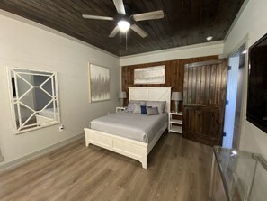 4 bedrooms, WiFi, bed sheets