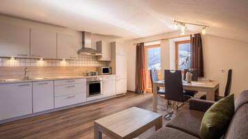 Télévision, chaîne hi-fi