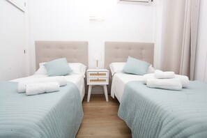 3 chambres, fer et planche à repasser, Wi-Fi gratuit, draps fournis