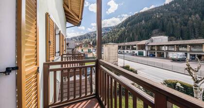 Holiday Apartment "Viola" with 2 Balconies & Mountain View