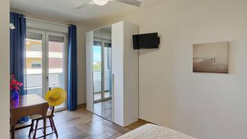 1 camera, ferro/asse da stiro, Wi-Fi gratuito, lenzuola