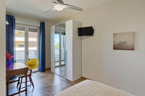 1 slaapkamer, een strijkplank/strijkijzer, gratis wifi, beddengoed