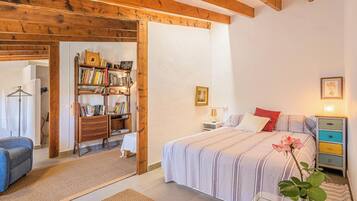 3 chambres, fer et planche Ă repasser, Wi-Fi gratuit, draps fournis