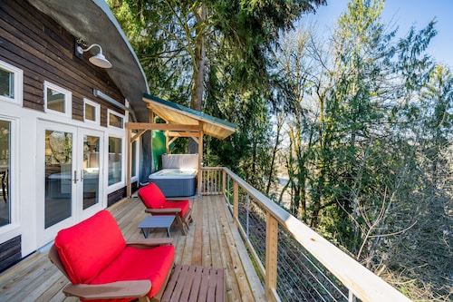 Unique, Dog-Friendly, Riverfront Cottage w/ Free WiFi, Views, & Hot Tub