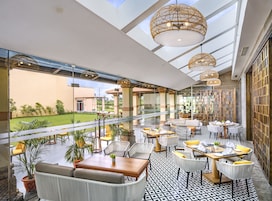 Lunch and dinner served, Indian cuisine