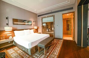 Ropa de cama de alta calidad y minibar 