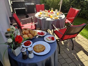 Outdoor dining - Sweet spot at Fleesensee (Göhren-Lebbin)