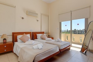 3 bedrooms, in-room safe, iron/ironing board, free WiFi