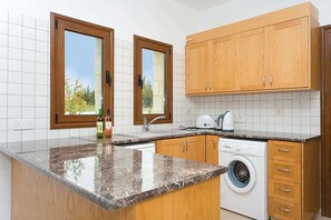 Micro-ondas, fogão, cooktop, lava-louças