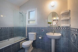Baignoire, serviettes fournies