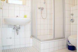 Douche, séchoir à cheveux