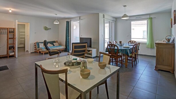 Dining - Modern Apartment with Balcony and Fiber Internet in Saint-Genest-Malifaux (Saint-Genest-Malifaux)
