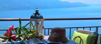 Casa Maffei TOP apartment 1, floor 2, balcony with fantastic lake view, parking