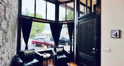 Aneroid is part of the Litch Hotel: Luxury fully equipped vacation rental condos