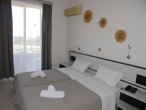 Chambres insonorisées, lits bébé (gratuits)