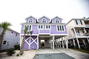 Exterior - Oceanfront retreat Nothin but Nett in Holden Beach, 5BR, 4BA, sleeps 11. (Holden Beach)