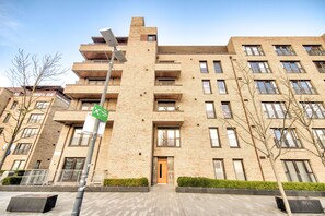 Exterior - ✔Central Location ✔Bus Stop ✔Free Parking ✔WiFi (Edinburgh)